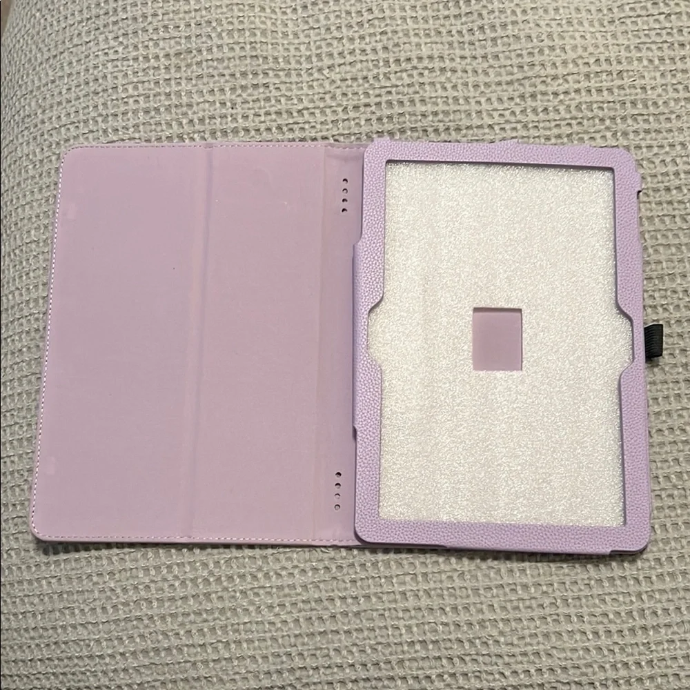 NWOT Famavala Folio Case Cover 10.1” Fire HD Lavender Tablet Case